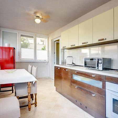 Apartment Mores 메덜린 외부 사진